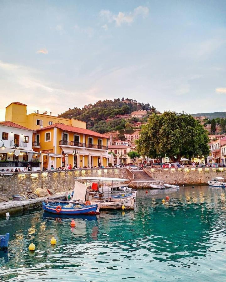 Nafpaktos Beach Luxury Suites Exterior photo
