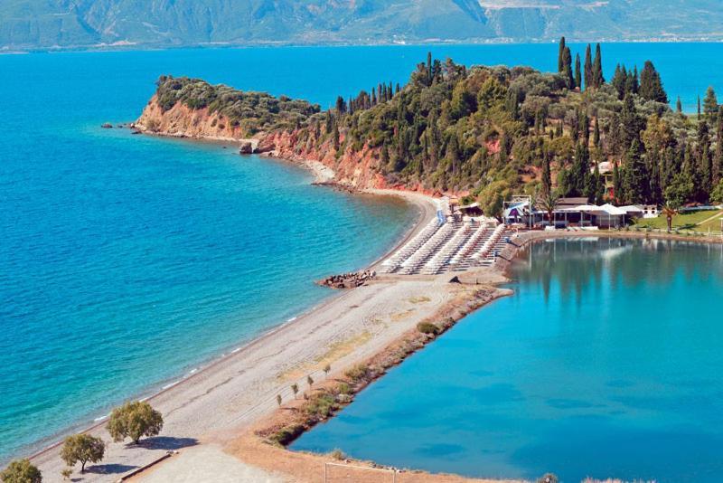Nafpaktos Beach Luxury Suites Exterior photo