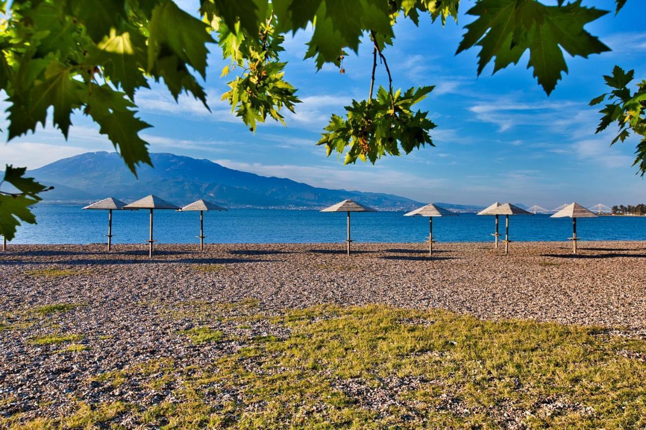 Nafpaktos Beach Luxury Suites Exterior photo
