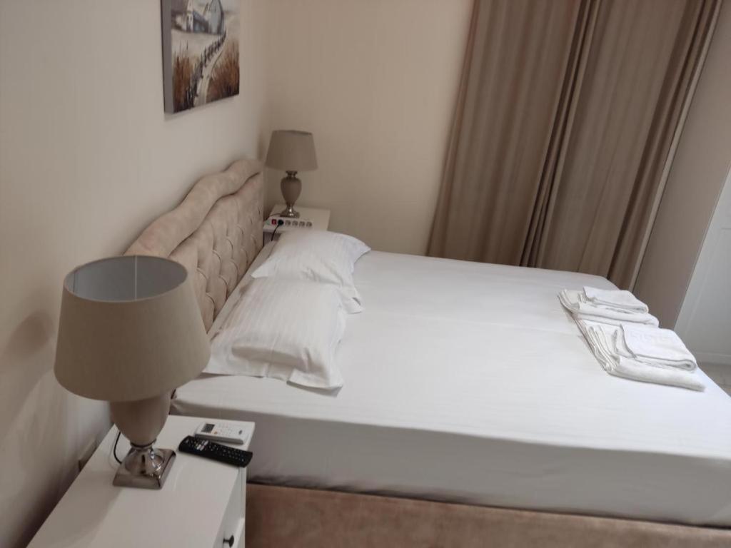 Nafpaktos Beach Luxury Suites Exterior photo